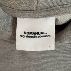 NOMANUALメンズパーカーの画像