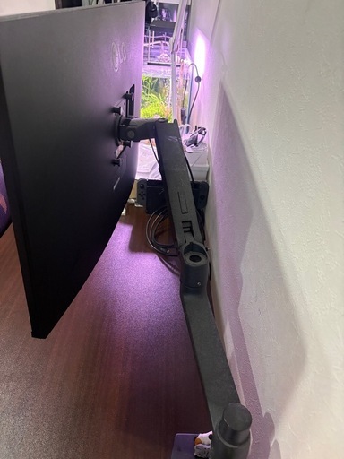 モニター《付属品のアーム無料プレゼント》