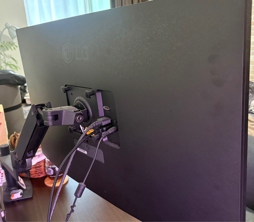 モニター《付属品のアーム無料プレゼント》