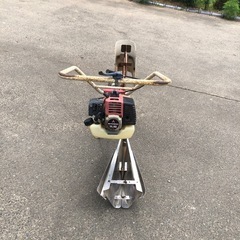 オータケ　歩行溝切り機　KF22 田んぼの画像