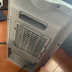 小型電気ストーブ の画像