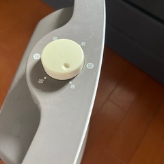 小型電気ストーブ の画像