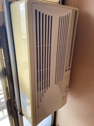 窓置きエアコン　エアコン
