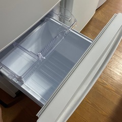 R/13 三菱　ノンフロン冷蔵庫 146Lの画像