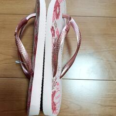 havaianas フラワープリント ビーチサンダル　ピンクビーチサンダルの画像