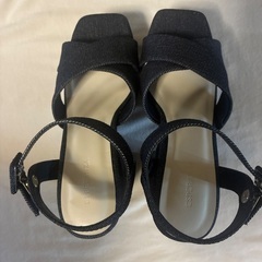 新品未使用　ESPERANZA ラク盛り厚底サンダル ネイビー Sの画像