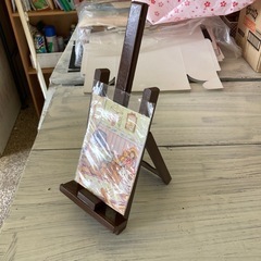 引取限定　木製のミニイーゼル　ハガキサイズの画像