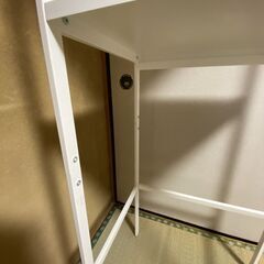 【決まりました】スチール製2段棚 WHITE　タオル掛けありの画像