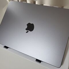 マックブックプロMackBook pro M3 14インチ メモリ16GBの画像