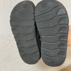 adidas サンダル16cmの画像