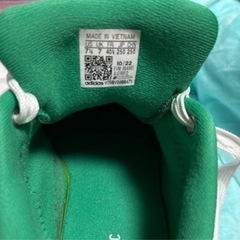 adidasゴルフシューズの画像