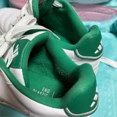 adidasゴルフシューズの画像
