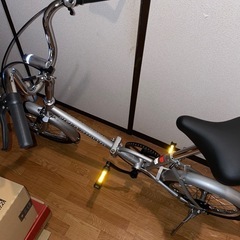 [相談中]折りたたみ自転車(ライト付き·防犯登録加入済み）の画像