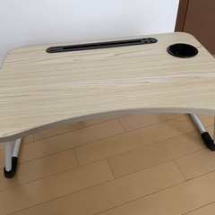 折りたたみPCテーブル