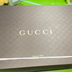 グッチ　空箱　2つの画像