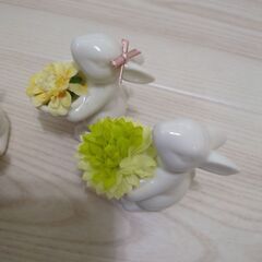 うさぎの置物の画像