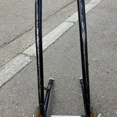 Jトリップフォークアップスタンドの画像