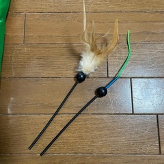 ★決まりました★猫砂と猫のおもちゃ の画像