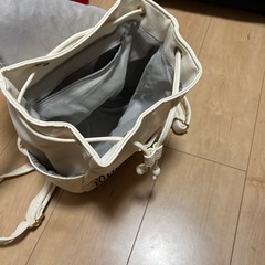 美品  白 リュックの画像