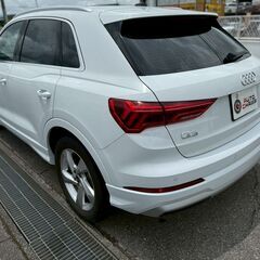 アウディ　Q3　35TFSI　車検2年付　R4年車　ETC2.0　全周囲カメラ　クルーズコントロール　走行距離4.9万キロの画像