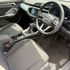 アウディ　Q3　35TFSI　車検2年付　R4年車　ETC2.0　全周囲カメラ　クルーズコントロール　走行距離4.9万キロの画像