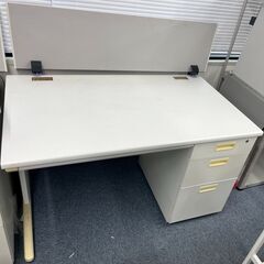 オフィス　デスク