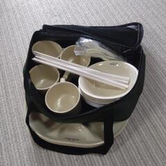 WOOLRICH  キャンプ用食器セット＋Colemaｎバックの画像