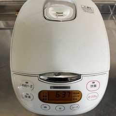 YAMADA　マイコンジャー炊飯器YEC-M10G1　5.5合炊き