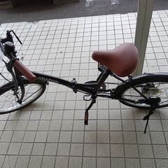 リユースのサカイ栃木店★ジモティ割あり★  折りたたみギア付き自...