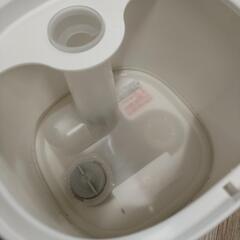 ニトリ らく給水アロマ加湿器 BRI-N-32119S 2024年製 ホワイト ②の画像