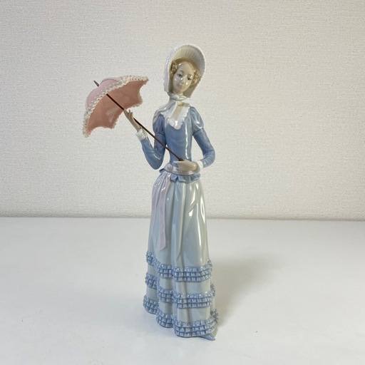 LLADRO リヤドロ アランフェスの貴婦人 陶器 人形