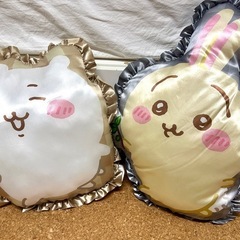 【美品】ちいかわ ギンガムフリルクッション 2点セット
