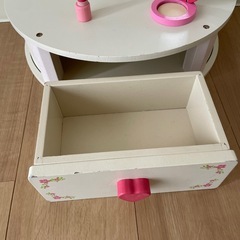 7月末まで！子供用ドレッサー、アクセサリーの画像