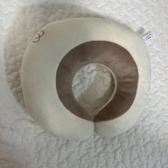 エールべべ♡チャイルドシート用まくら