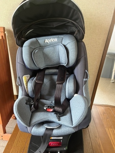 アップリカ　クラリラ　チャイルドシート