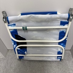 サマーベッドと折り畳み椅子セットの画像