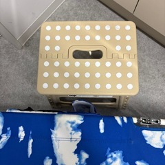 サマーベッドと折り畳み椅子セットの画像
