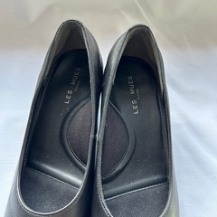 黒のパンプス 　の画像