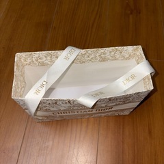 Diorショッパーの画像