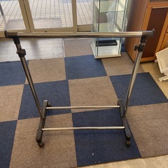 T2506-307 衣装掛け キャスター付き キズ汚れあり