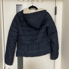 NATURAL BEAUTY 紺色ダウンジャケット　ホリスター　ショートダウンの画像