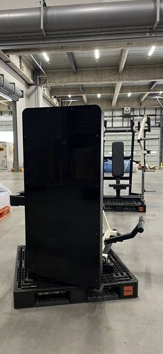 チェストプレスマシン(SPORTEC2024展示品)