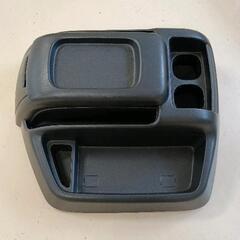 0626-323 ハイエースワゴン　備品