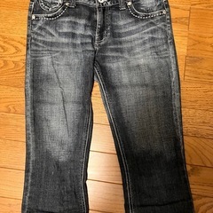 美品✨ビジュデニムの画像