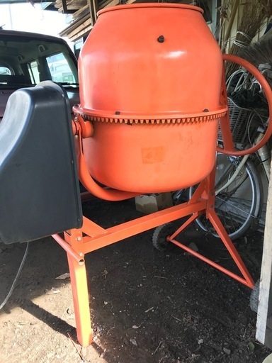 コンクリートミキサー　中古