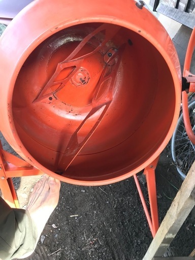 コンクリートミキサー　中古