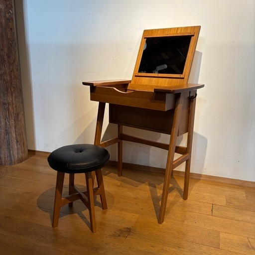 美品 ヴィンテージ風 コンパクト ドレッサー