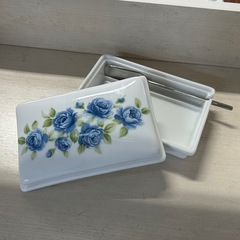 陶器のバターケース
