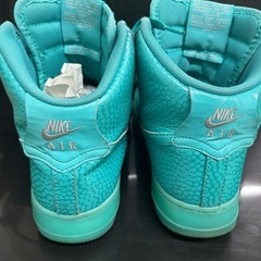 Nike Air Force 1 グリーン　PRM 26.5の画像