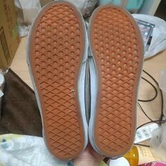 【1000円均一中】VANSスニーカーの画像